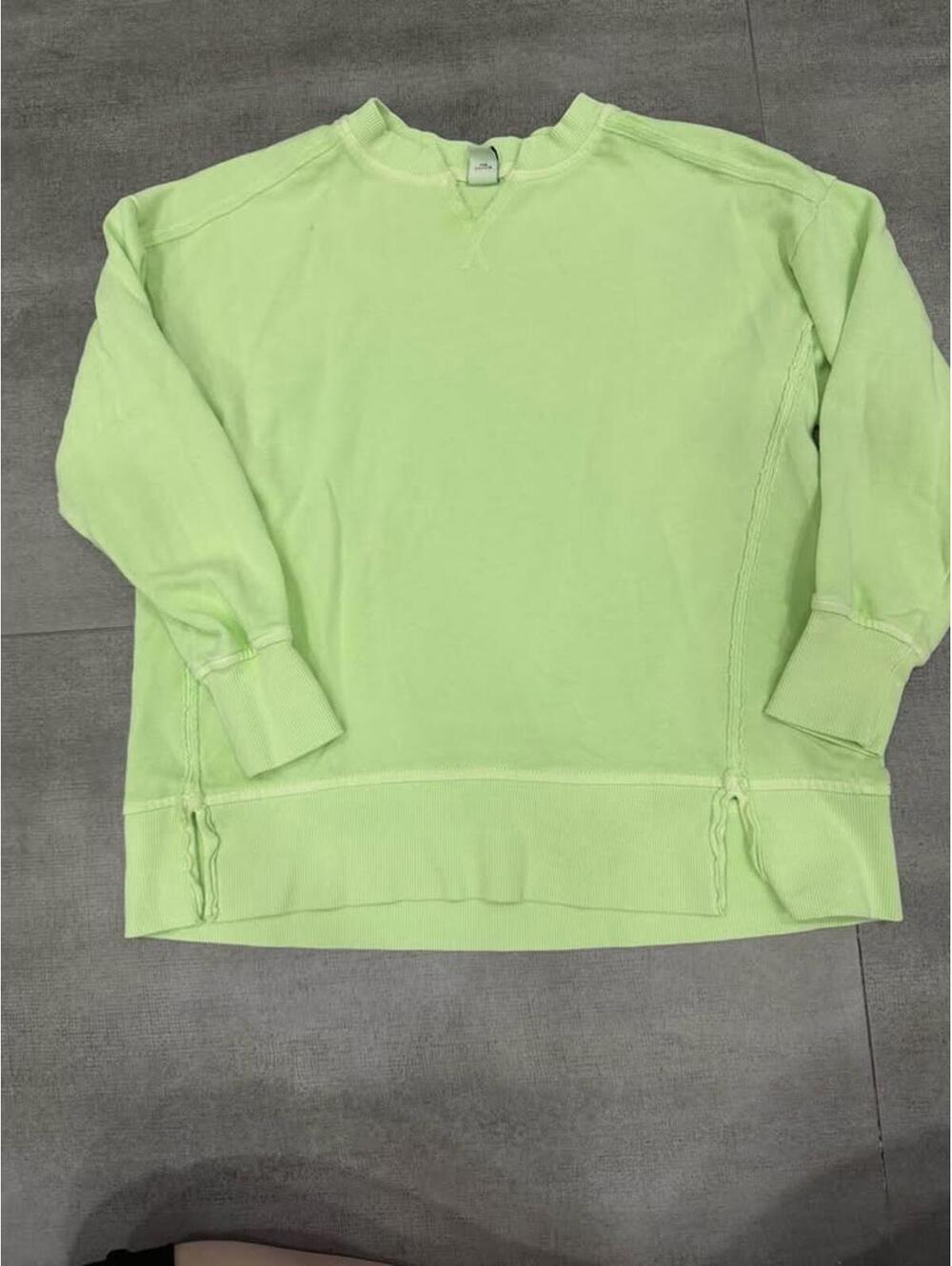 Girls • 8 • Old Navy Sweatshirt